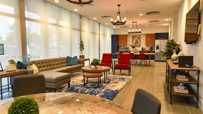 14380 SW 261st St in Naranja, FL - Building Photo - Building Photo