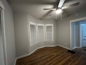 514 Walnut Ct, Unit 1 in Kalamazoo, MI - Foto de edificio - Building Photo