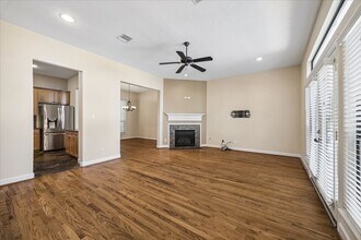 5811 Maxie St in Houston, TX - Building Photo - Building Photo