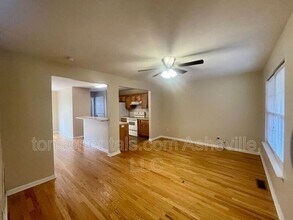 16-A Evergreen Ave in Asheville, NC - Building Photo - Building Photo