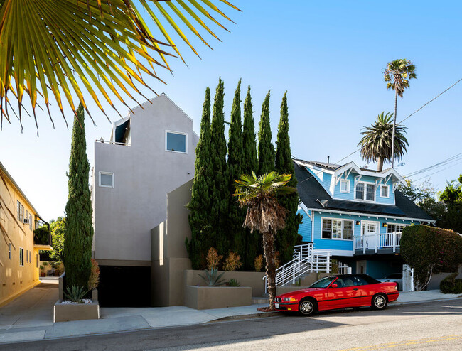 311 Hill St in Santa Monica, CA - Foto de edificio - Building Photo