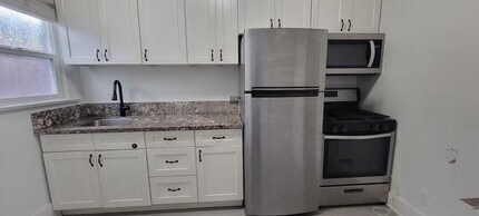 1750 1st St in Long Beach, CA - Foto de edificio - Interior Photo