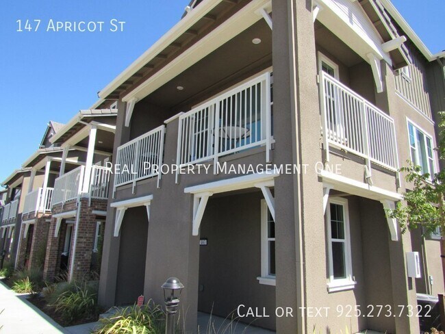 147 Apricot St in Livermore, CA - Foto de edificio - Building Photo