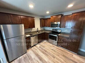 10536 Kane Dr in Kansas City, KS - Building Photo - Building Photo