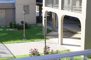 6215 W 20th Ave-Unit -224 in Hialeah, FL - Building Photo - Building Photo