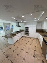 30955 De Portola Rd in Temecula, CA - Building Photo - Building Photo