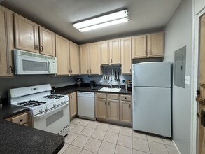 1726 W Estes Ave in Chicago, IL - Foto de edificio - Building Photo