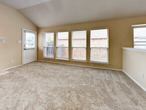 2024 El Camino Dr in Fort Worth, TX - Building Photo - Building Photo