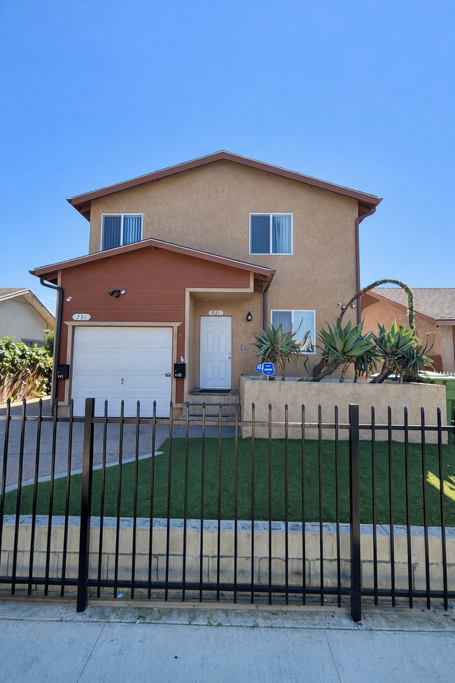 property at 732 E 74th St