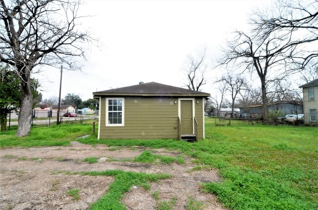 7326 Eagle Pass St in Houston, TX - Building Photo - Building Photo