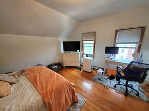 66 Brooks St, Unit 3 in Boston, MA - Building Photo - Building Photo