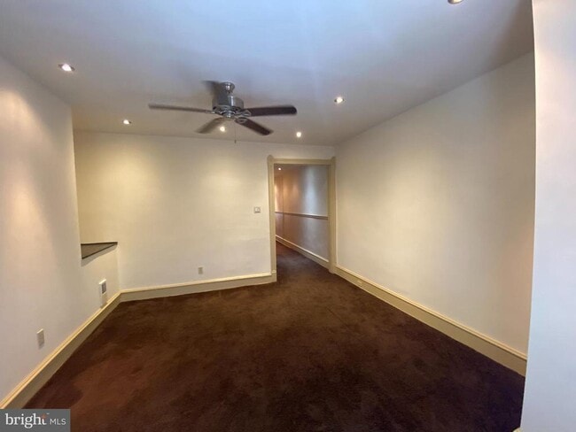 property at 3734 N Sydenham St
