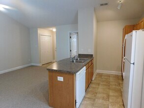 221 Church Hill Ct in New Bern, NC - Building Photo - Building Photo