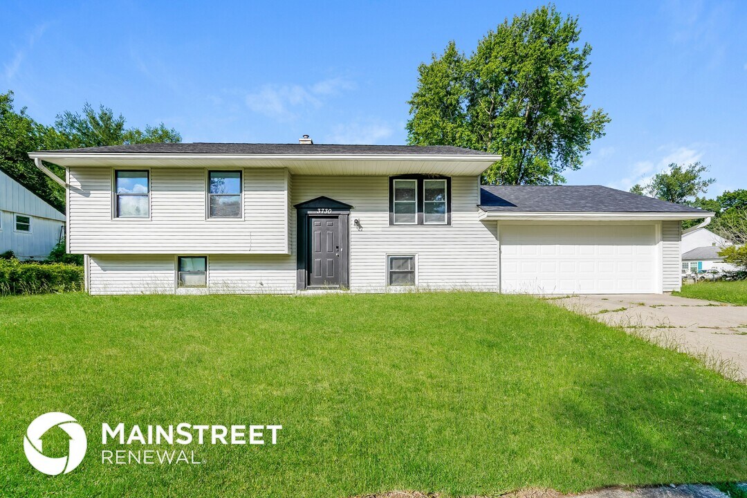 3730 Erin Dr in Indianapolis, IN - Building Photo