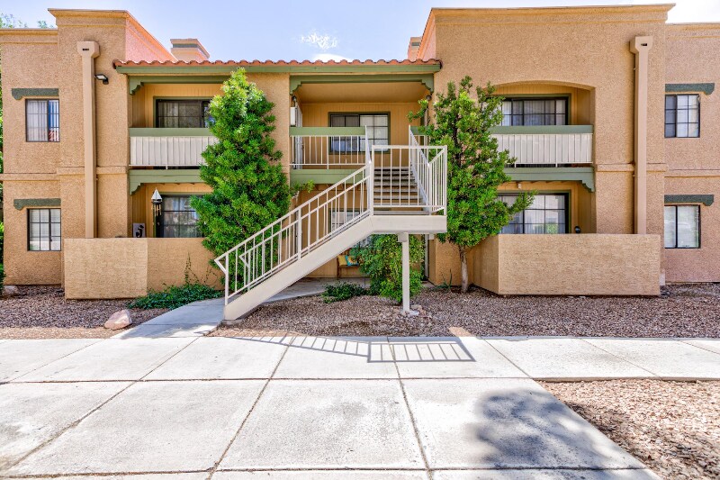 5150 S Jones Blvd in Las Vegas, NV - Building Photo