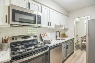 Ramblewood Village in Mount Laurel, NJ - Foto de edificio - Building Photo
