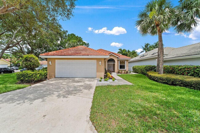 173 E Hampton Way in Jupiter, FL - Building Photo - Building Photo