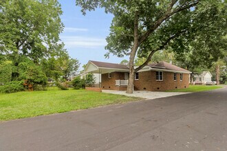 1614 McKinley Ave in New Bern, NC - Building Photo - Building Photo