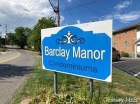 502 Barclay Manor in Newburgh, NY - Building Photo