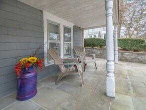 339 Glen Ave in Sea Cliff, NY - Building Photo - Building Photo