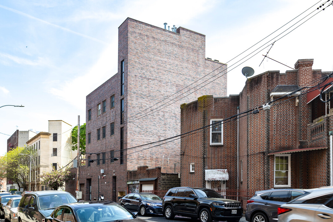 1914 Bay Ave in Brooklyn, NY - Building Photo