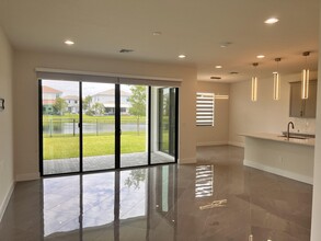 7181 Villamar Way in Greenacres, FL - Building Photo - Building Photo