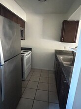 7034 SW 17th Pl in Gainesville, FL - Foto de edificio - Building Photo