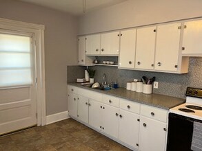 201 S Main St in Nazareth, PA - Building Photo - Building Photo