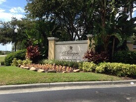 5521 Legacy Crescent Pl in Riverview, FL - Building Photo