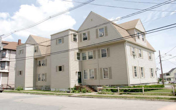 234-236 Hemlock St in New Bedford, MA - Building Photo - Building Photo