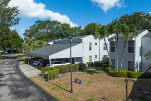 The Pines at Boca Del Mar in Boca Raton, FL - Building Photo