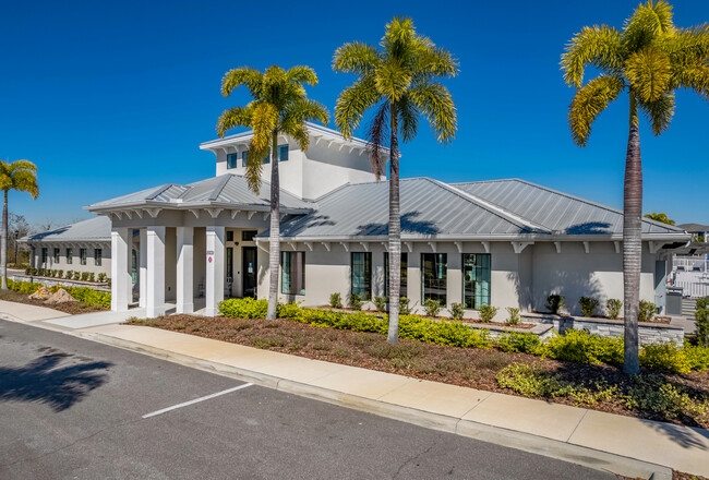 Cypress Mill in Sun City Center, FL - Building Photo - Building Photo