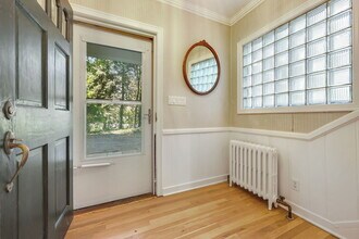 14 Grove Ln in Greenwich, CT - Building Photo - Building Photo