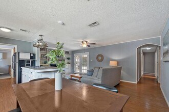 1600 Cindy Ct in Arlington, TX - Building Photo - Building Photo