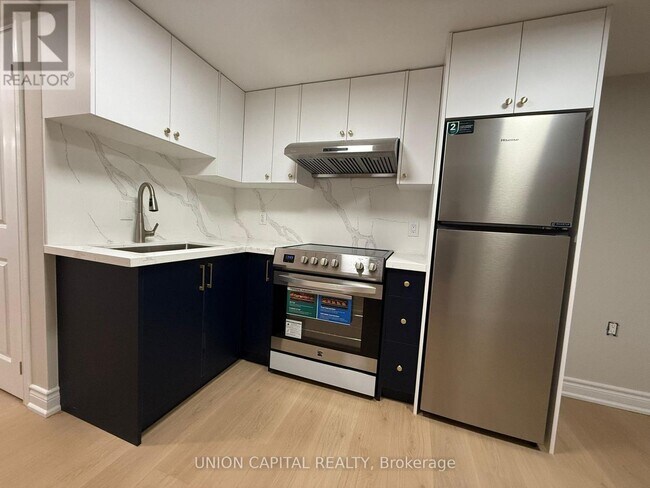 117 Sherwood Forest Dr in Markham, ON - Building Photo - Building Photo