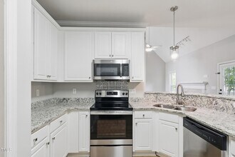 4418 Gallatree Ln in Raleigh, NC - Building Photo - Building Photo