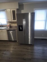 222 Longview Dr in Jeffersonville, IN - Foto de edificio - Building Photo