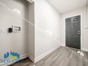 878 1/2 Sullivant Ave in Columbus, OH - Building Photo - Building Photo