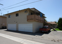 7591 Amazon Dr in Huntington Beach, CA - Building Photo - Building Photo