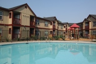 Chico Courtyards in Chico, CA - Building Photo