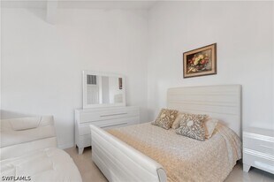 79 Emerald Woods Dr in Naples, FL - Building Photo