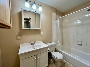 301 Amarillo St in Denton, TX - Building Photo - Building Photo