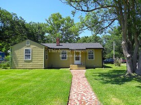 1946 Allandale Cir E