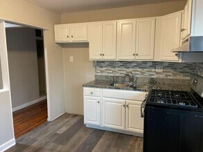 2212 Collett Dr in St. Louis, MO - Building Photo - Building Photo