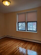 10 Victory Rd, Unit 11 in Boston, MA - Foto de edificio - Building Photo