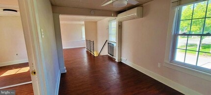 239 Roosevelt Ave in Northfield, NJ - Building Photo - Building Photo