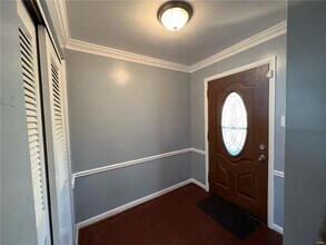 1565 Zurich Dr in Florissant, MO - Building Photo - Building Photo