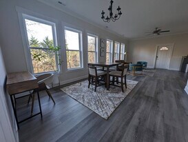 901 Sunny Meadows Ln in Marietta, GA - Building Photo