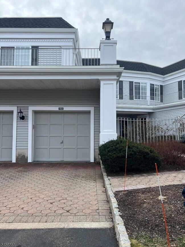 property at 193 Riveredge Dr