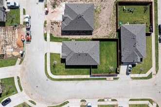 406 Regiment Rd in Tom Bean, TX - Building Photo - Building Photo